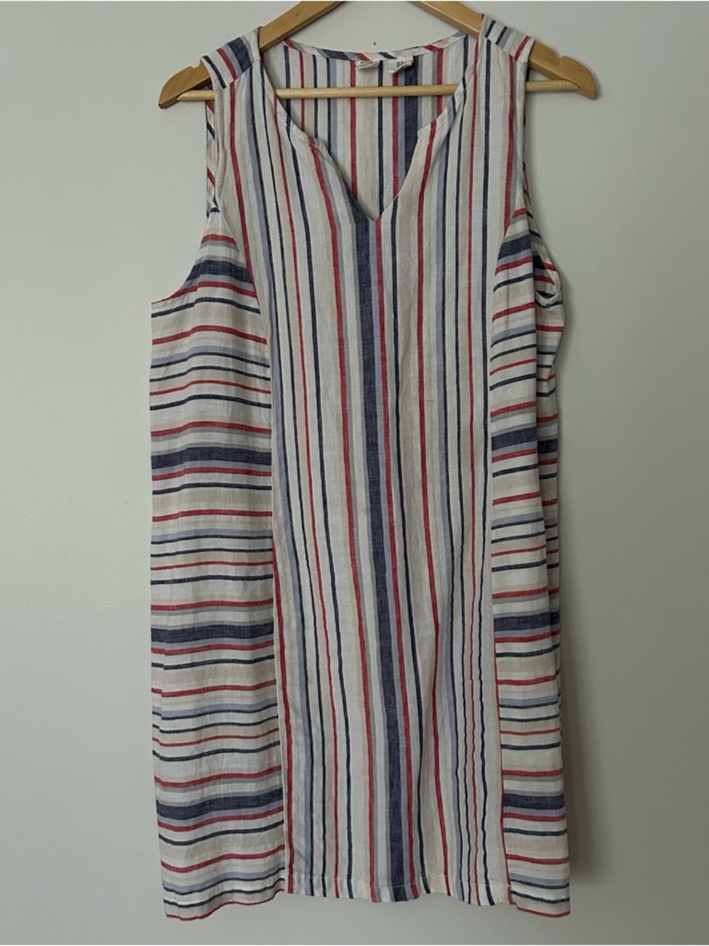 Artisan Ny Sleeveless V-Neck Striped Midi Dress in White, Red & Blue